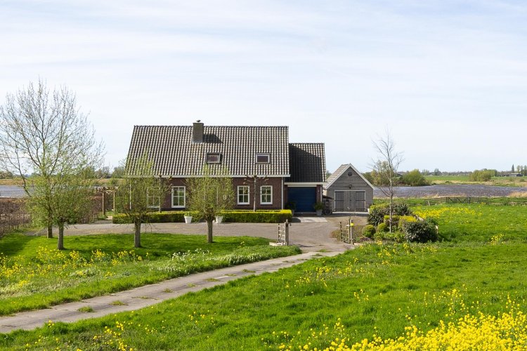 Schitterend gelegen moderne vrijstaande villa op perceel van > 2.000 m2 met vrij uitzicht over natuurgebied De Groene Jonker